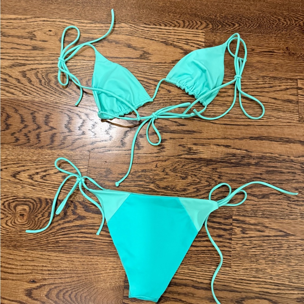 Vibrant Teal Bikini Set - Picture 2 of 2